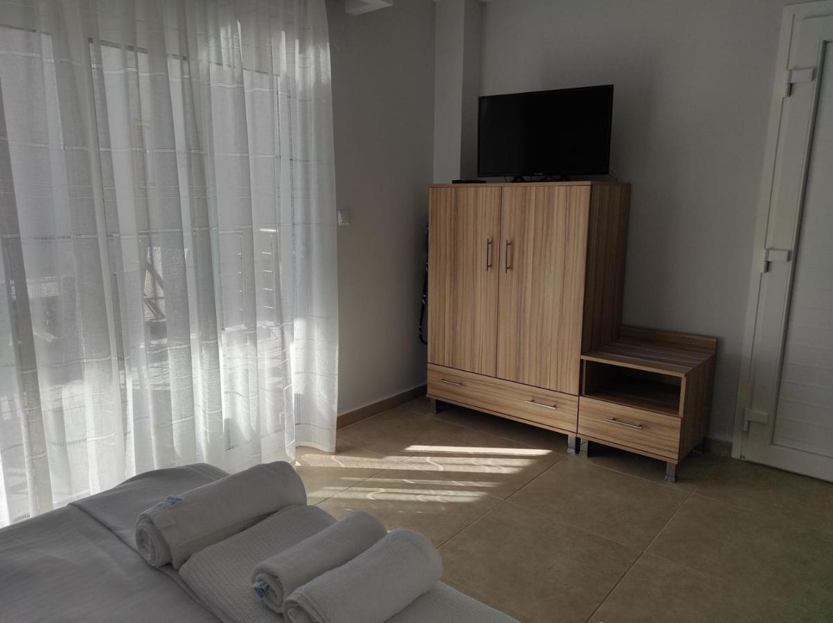 Blue Beach Apartments Ofrínion Zewnętrze zdjęcie