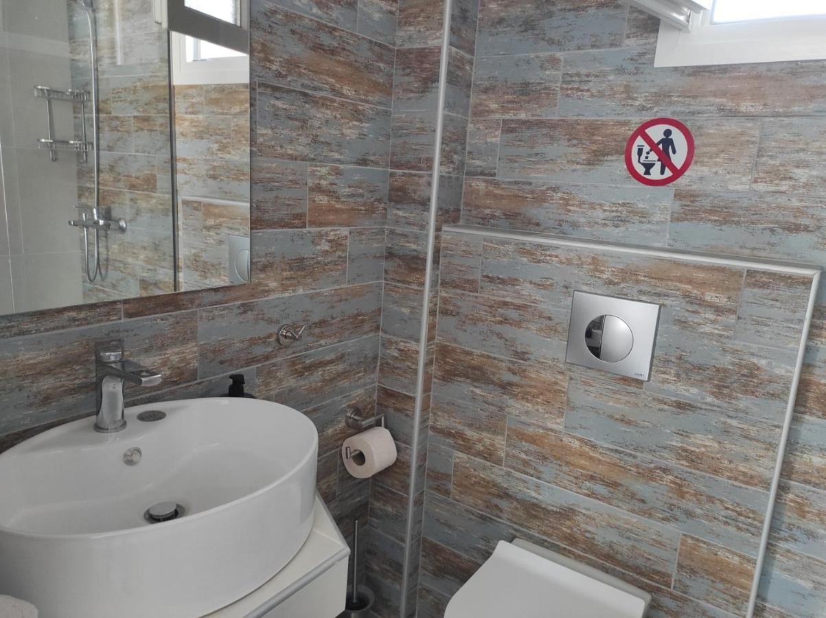 Blue Beach Apartments Ofrínion Zewnętrze zdjęcie