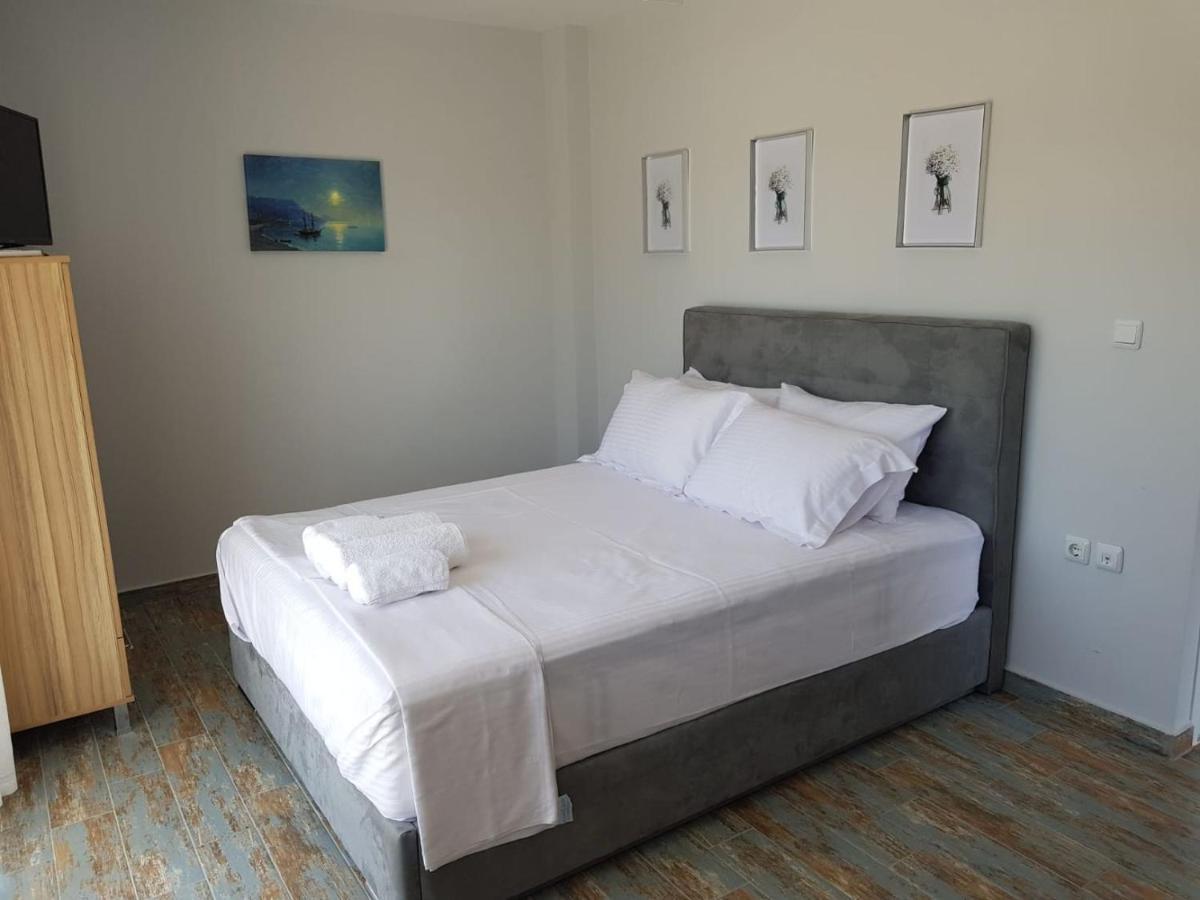 Blue Beach Apartments Ofrínion Zewnętrze zdjęcie