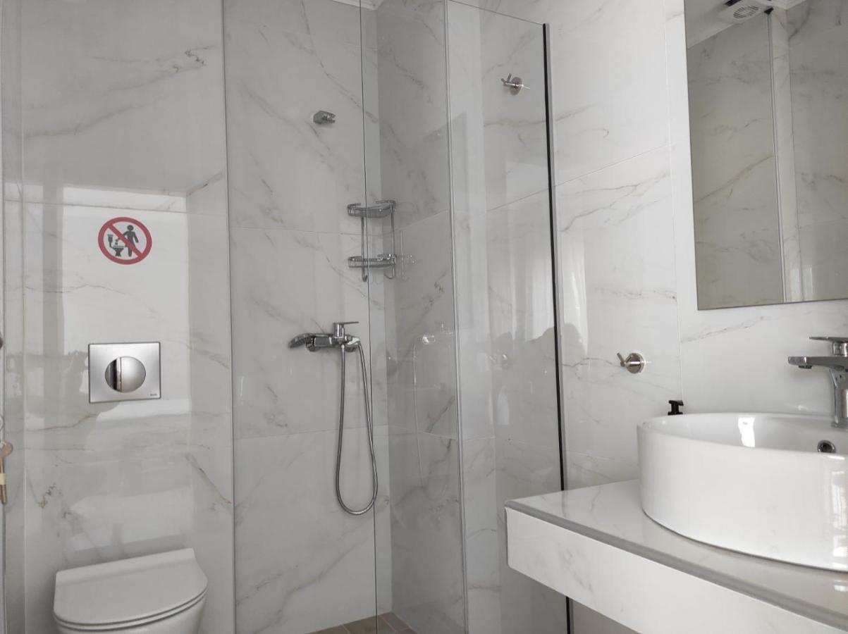 Blue Beach Apartments Ofrínion Zewnętrze zdjęcie