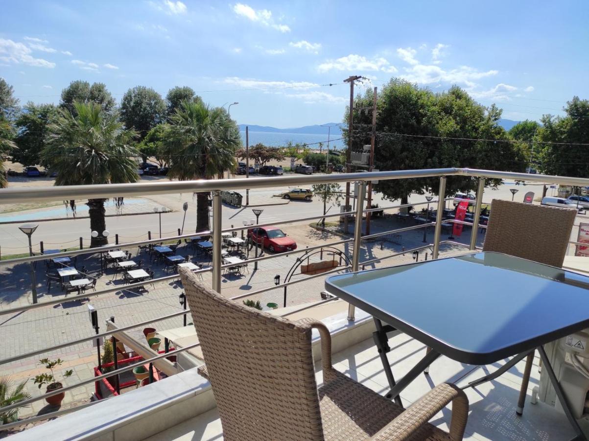 Blue Beach Apartments Ofrínion Zewnętrze zdjęcie